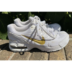 Nike Air Max Torch 4 Women’s Shoes Sneakers Sz  8.5 White CZ9376-100 Running
